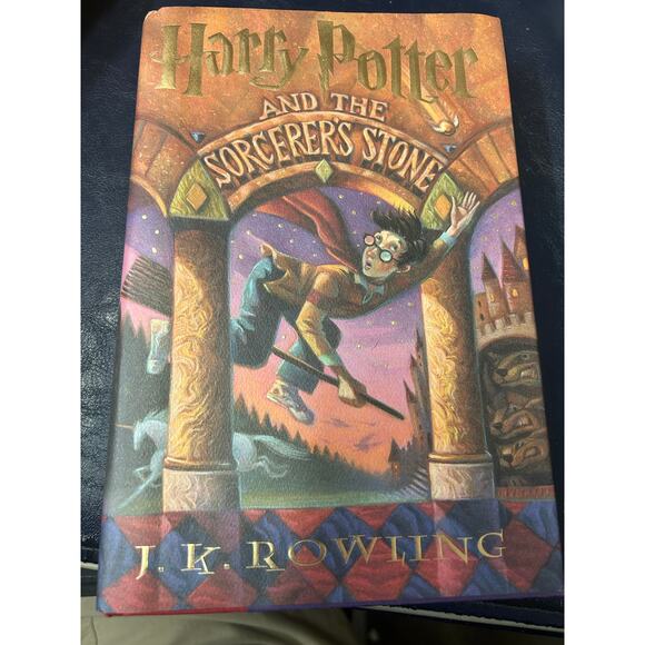 BRAND NEW Harry Potter and The Sorcerer's Stone First US Edition Hardcover MINTY - Picture 1 of 8